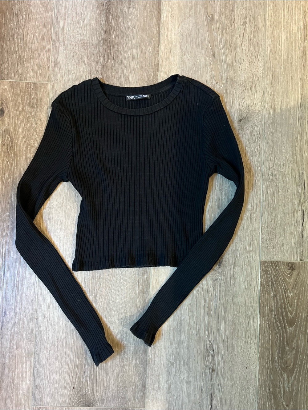 Zara Black Ribbed Long Sleeve Crop Tee